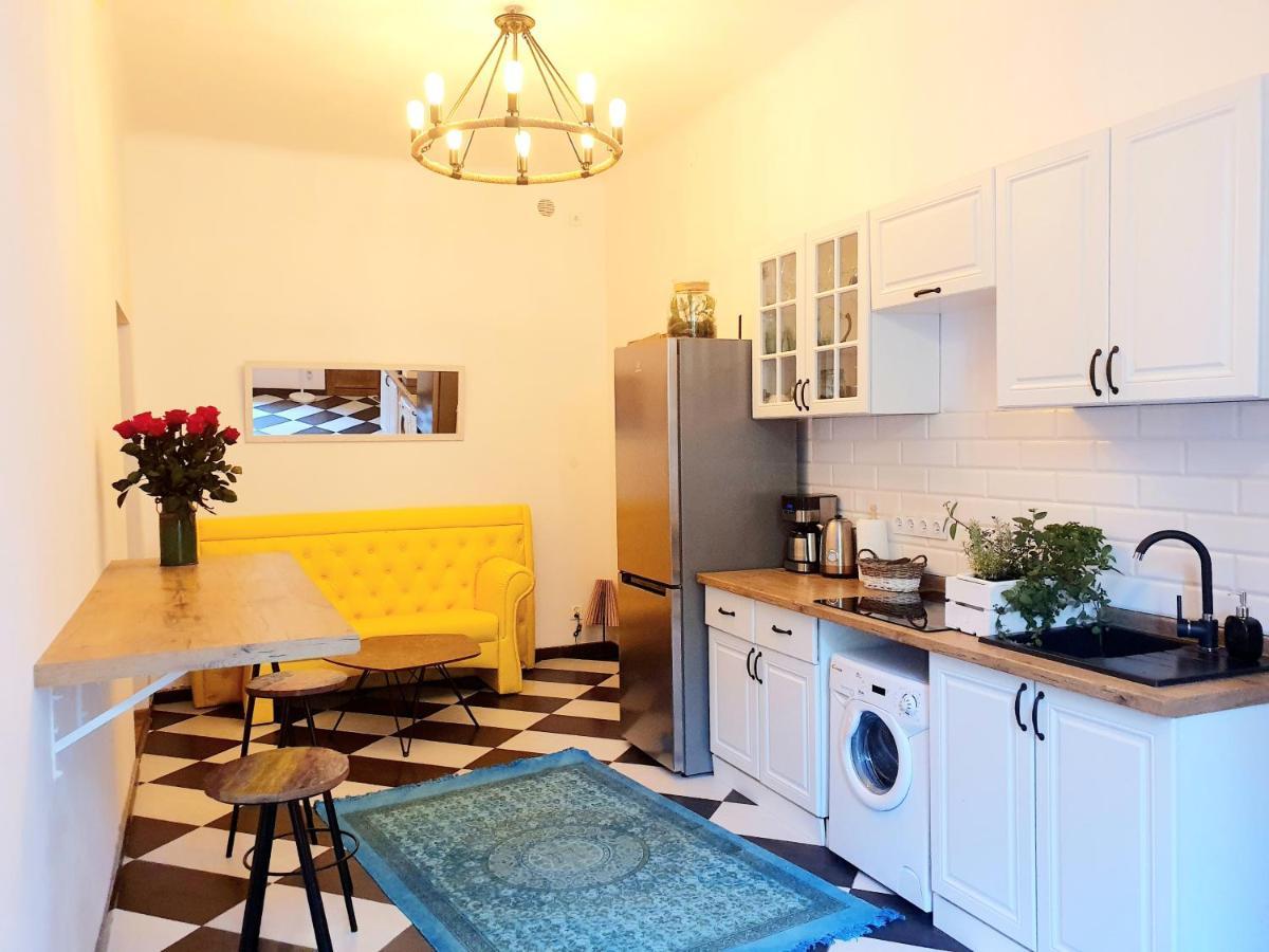 Topolove Rooms & Apartments كراكوفيا المظهر الخارجي الصورة