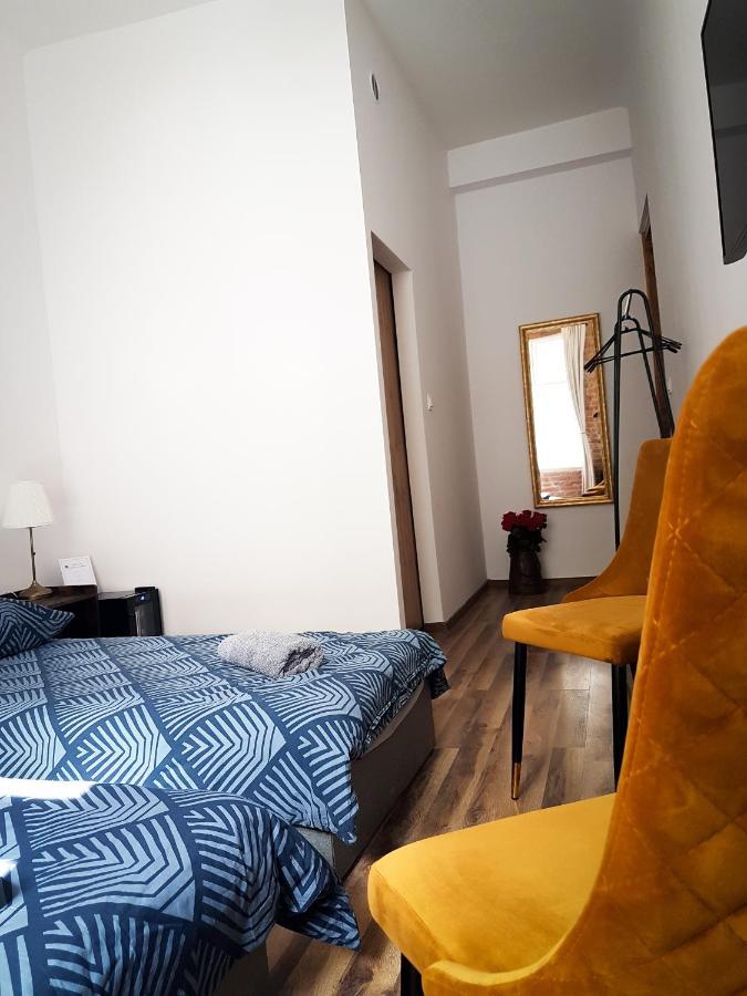 Topolove Rooms & Apartments كراكوفيا المظهر الخارجي الصورة