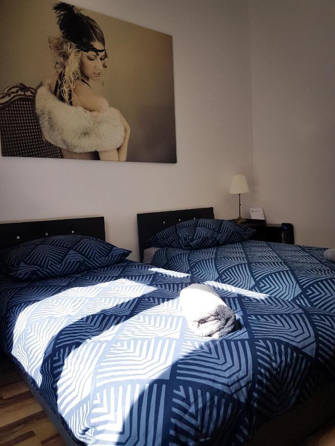 Topolove Rooms & Apartments كراكوفيا المظهر الخارجي الصورة