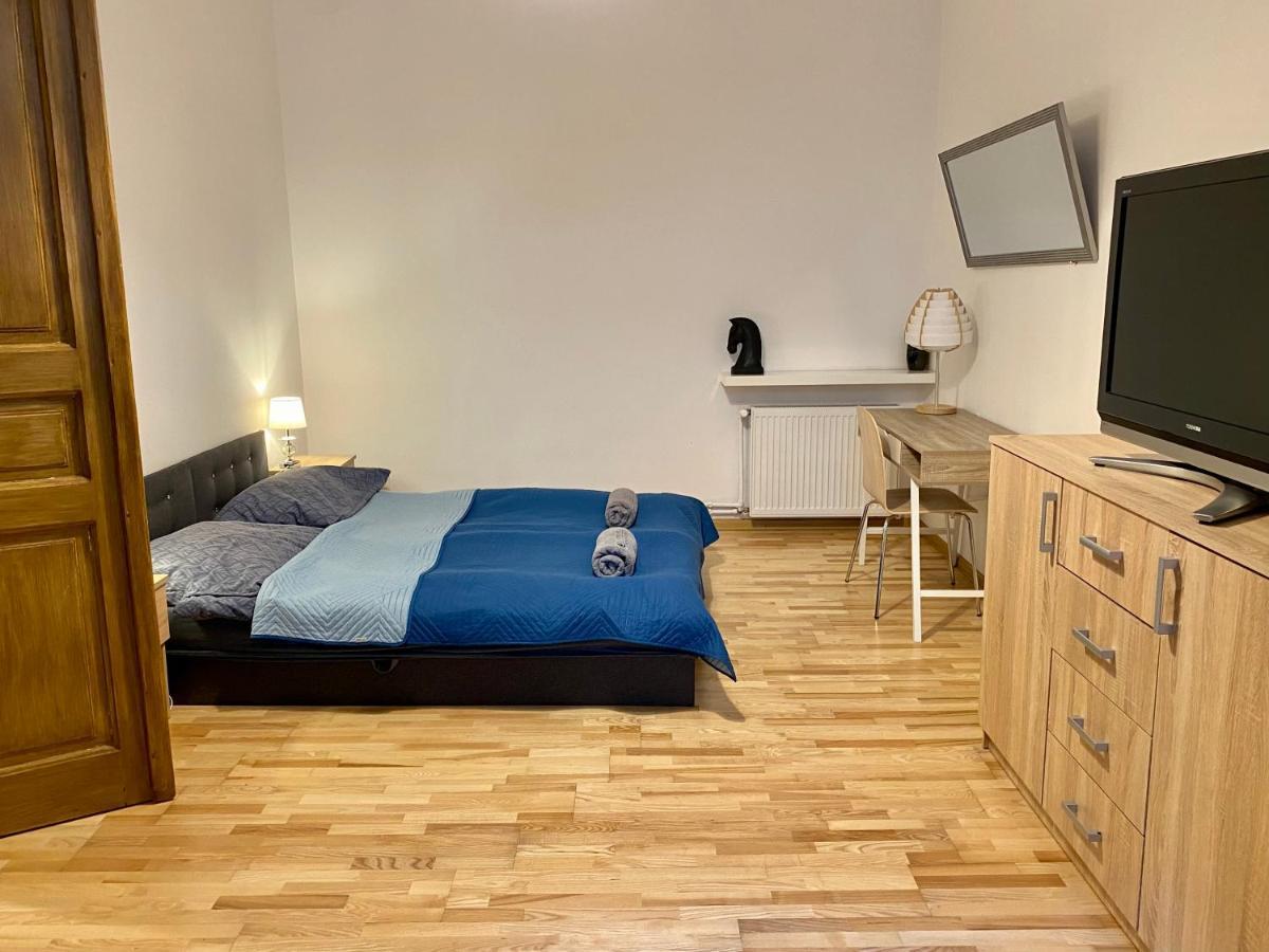 Topolove Rooms & Apartments كراكوفيا المظهر الخارجي الصورة