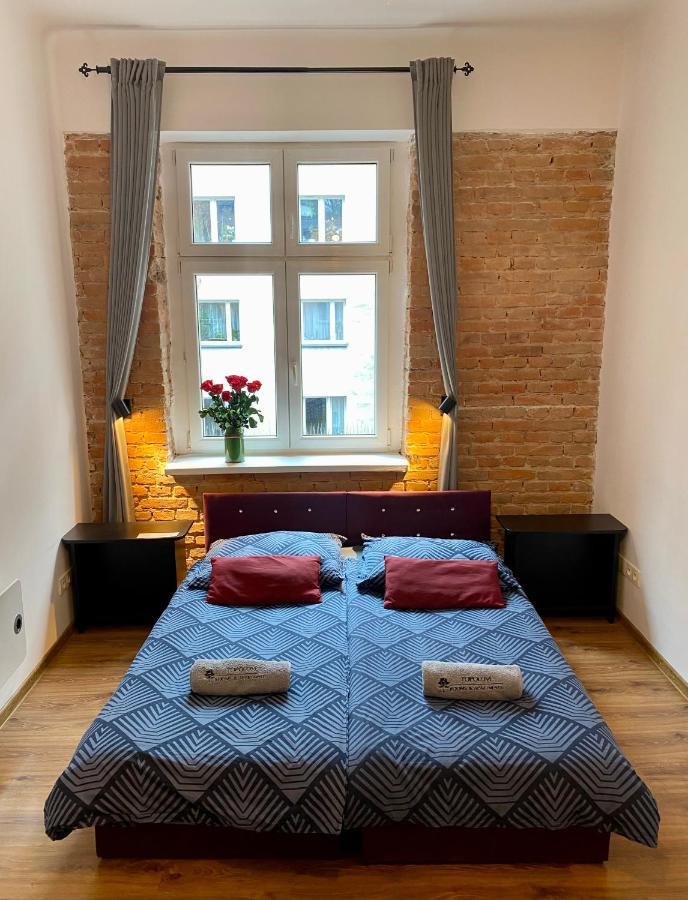 Topolove Rooms & Apartments كراكوفيا المظهر الخارجي الصورة